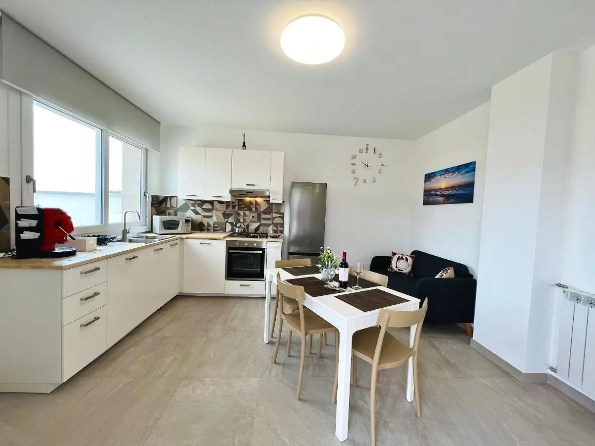 Holiday home Meravigghia Terrasini Italy